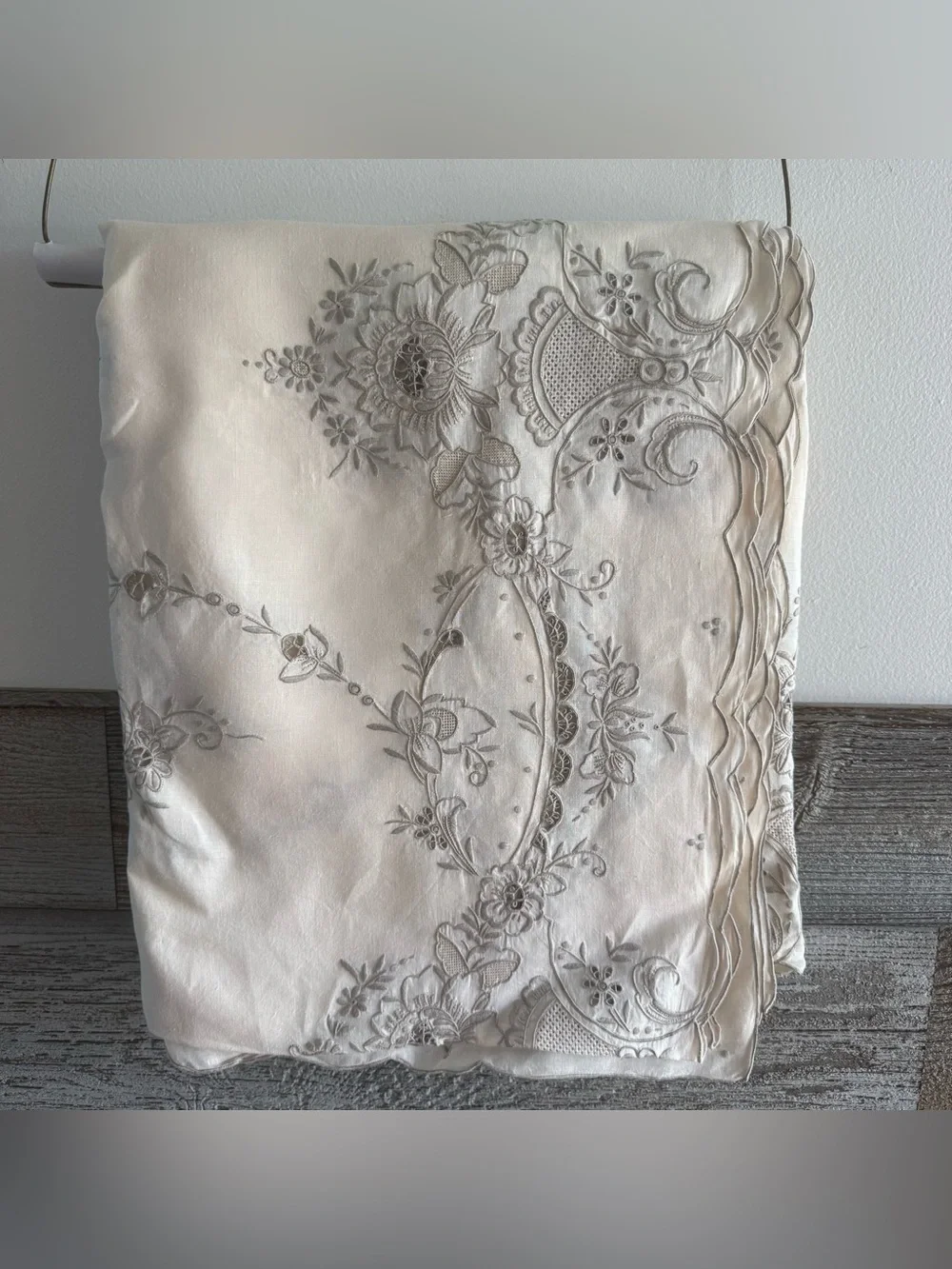 Vintage White Embroidered Cutwork Tablecloth 131” x 63” Floral Scalloped